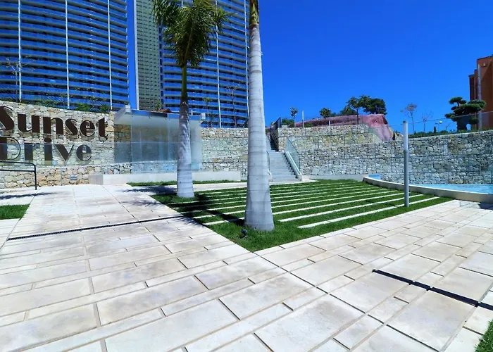 Sunset Drive 4-8 Poniente Beach Apartment Benidorm