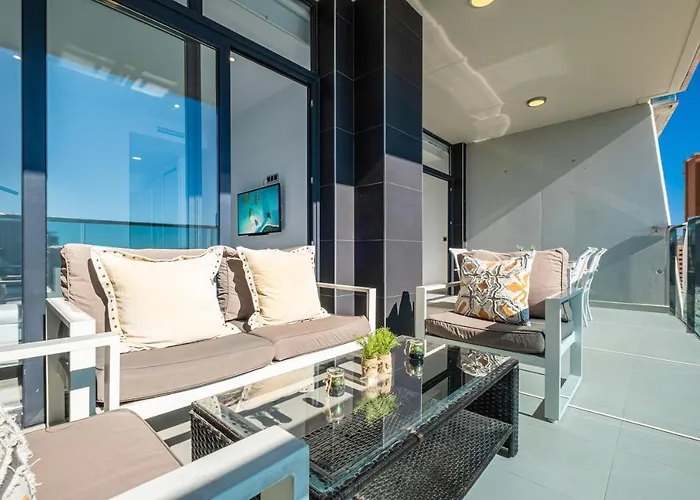 Sunset Drive 4-8 Poniente Beach Apartment